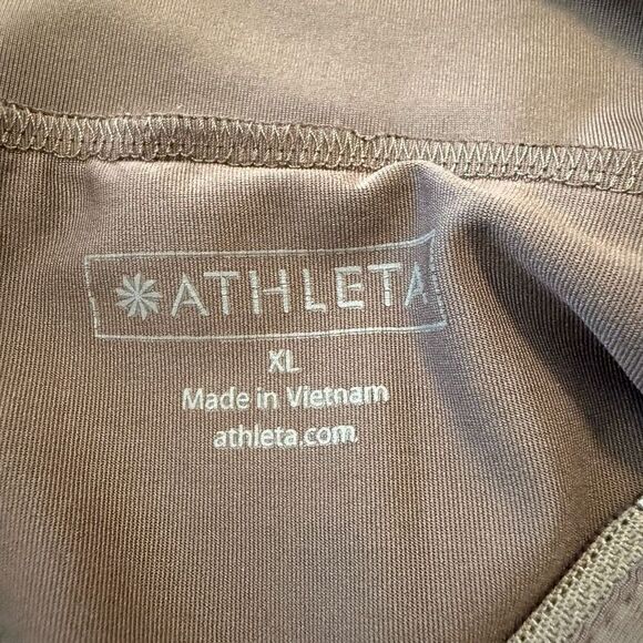 Athleta Mushroom Half Zip Long Sleeve Top Size XL Athletic, Gym, Hiking, Layers - Picture 6 of 13